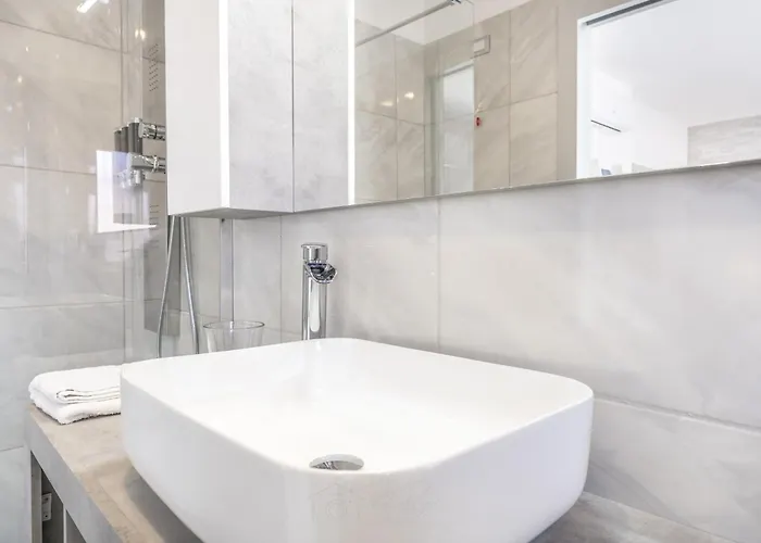 Relais Roma 3* פרג'נה